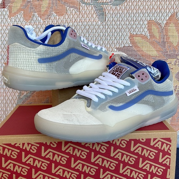Vans Other - Vans Men’s Evdnt Rw Ultim
Color Wheel Creme
VN0A5DY5982
sneakers